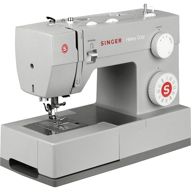 Singer Heavy Duty 4423, product photograph